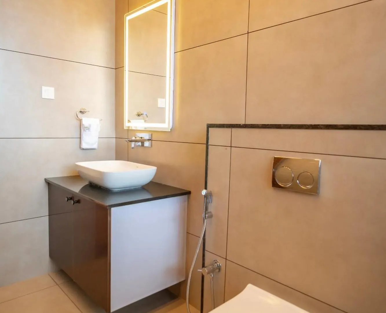 Theyila Wayanad Premium Pool Resort スルタン・バザリー