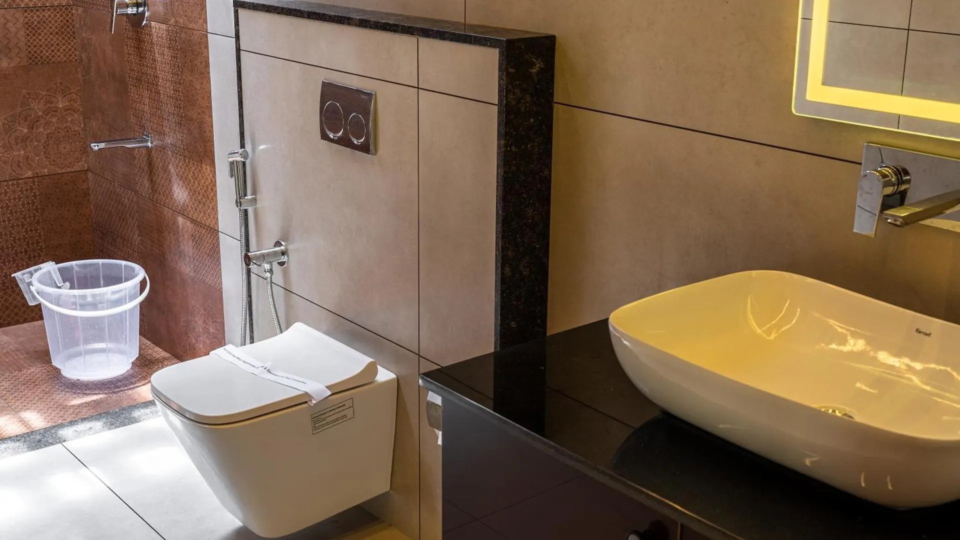 Theyila Wayanad Premium Pool Resort スルタン・バザリー インド