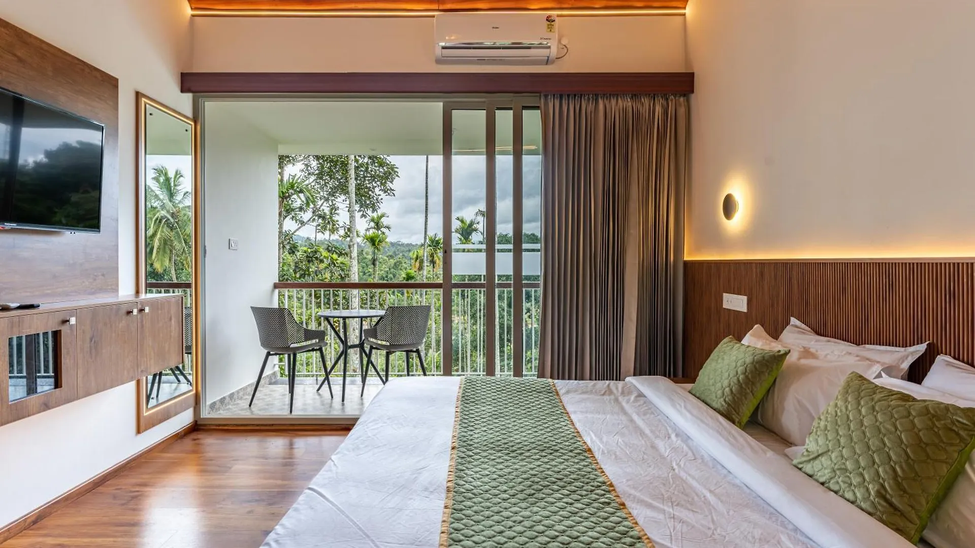 Theyila Wayanad Premium Pool Resort Sultan Bathery