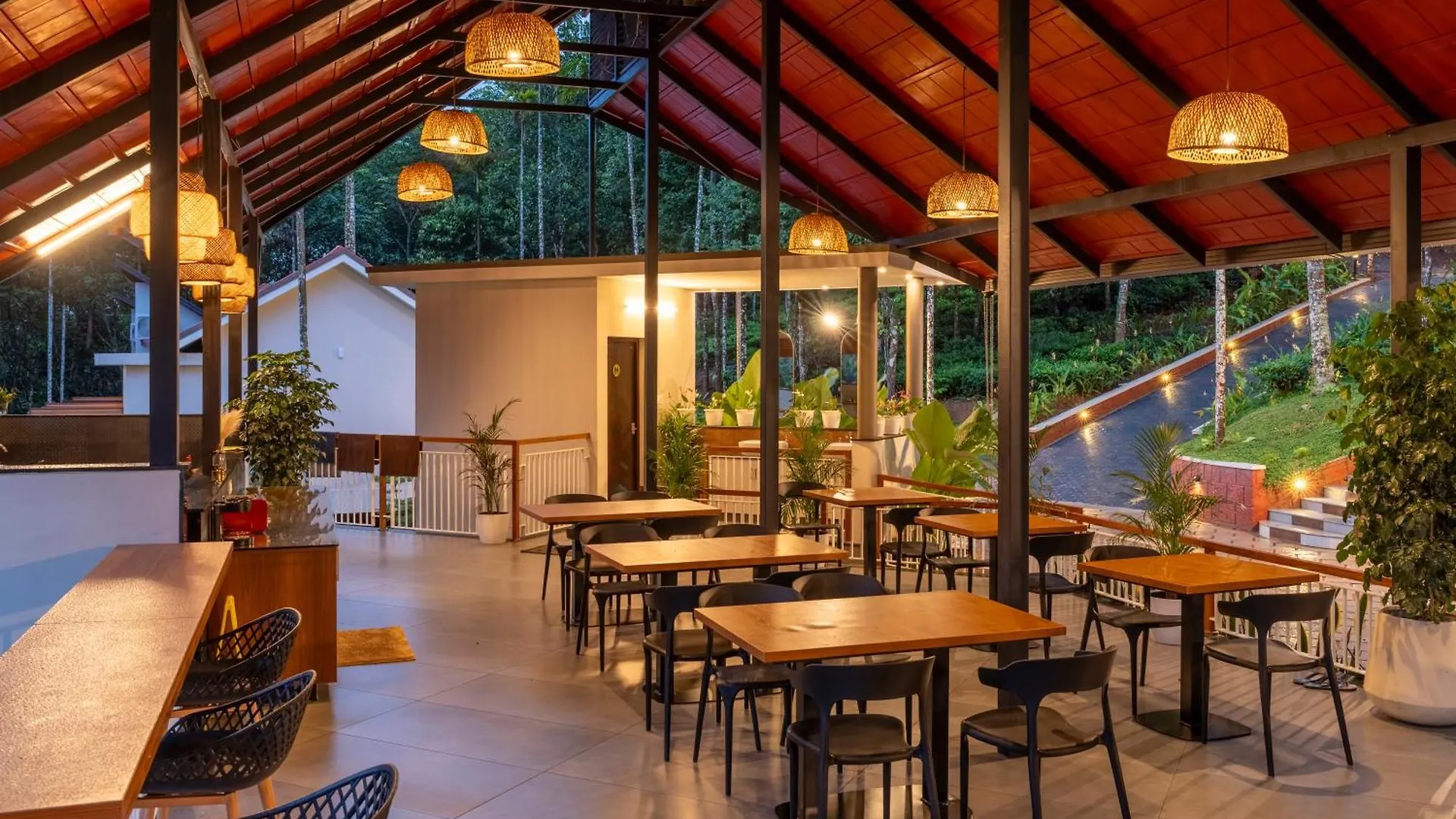 Theyila Wayanad Premium Pool Resort Sultan Bathery Hindistan